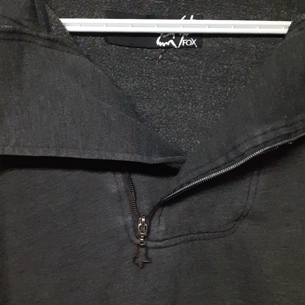 Fox Zip Sweater - Picture 4 of 4